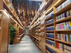 -新华书店(苍南银泰店)