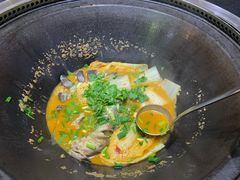 -老刘生态大鱼坊铁锅炖鱼(赛马场店)