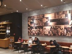 大堂-星巴克臻选(郑州国贸360广场店)