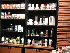 -星巴克(上海虹桥新天地二店)