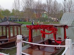-稻香湖景欢乐岛温泉城堡