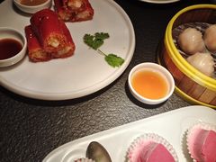 红米脆皮鲜虾肠-蝴蝶里·粤菜·点心(滨江龙湖店)