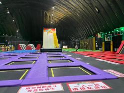 -失重星球乐园·蹦床馆(欢乐谷店)