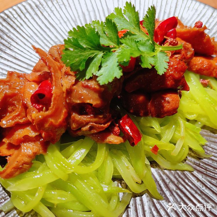 食饼筒果然还是要有肉好吃，不过胜在面皮煎的不错