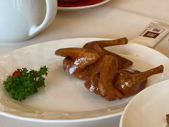 玻璃脆皮乳鸽-利苑酒家(金宝店)