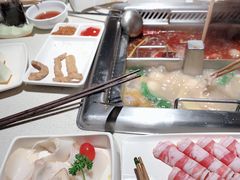 -海底捞火锅鲜切牛肉主题店(长寿路店)