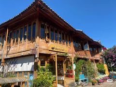 -猫的天空之城概念书店(丽江古城饮玉巷店)