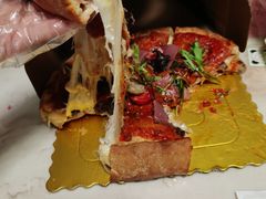 -Dragon Pizza•圆脸龙披萨·牛排餐厅