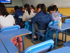 -LILY英语思维馆(花园村店)