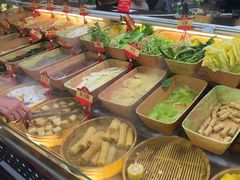 -四囍码头海鲜烧烤自助火锅(外滩南京东路悦荟广场店)