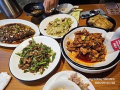 -莲餐厅·湖北菜·潜江小龙虾店(愚园路店)