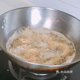 吃虾大法好，油炸虾，虾头都能吃