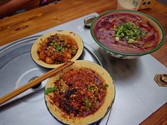 -拈签一笑黄牛肉辣卤串串
