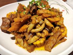 压锅大丰收-95号酱骨·一块豆腐(展春园西路店)