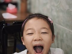 -继红顺河抄手名小吃