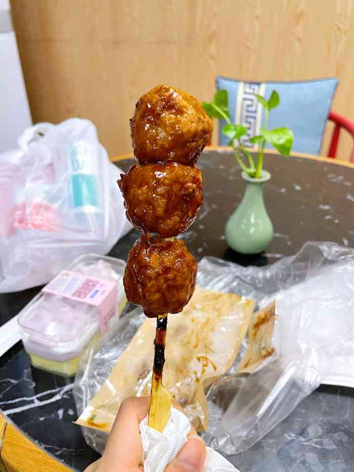 打分 罗森的照烧汁脆骨鸡肉串怎么这么好吃!