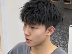 -鸿通城购物中心