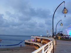 -北戴河碧螺塔海上酒吧公园