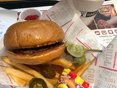 -The Habit Burger Grill 哈比特汉堡(复兴soho店)