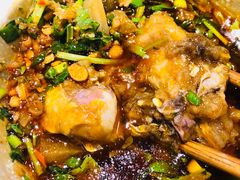 -肖肖酸萝卜鱼火锅(总店)