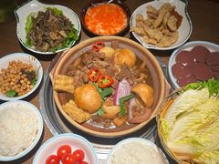 -蔡婶牛腩牛杂煲(长安万科店)
