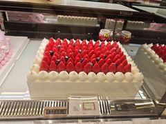 -花花卷卷·鲜食蛋糕(泉屋店)