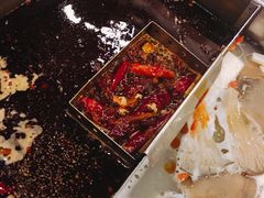 -百年川椒重庆老火锅(光谷店)