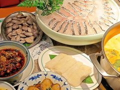 -禄婶鸡煲·打边炉