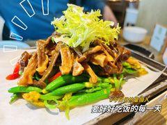 高原lu茸菌炒黄瓜苗-熹素·鲜美素食Vegetarian (天河领展店)