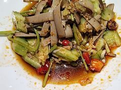 -东北农家院·铁锅炖(莘庄店)