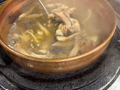 -阿山卓·野生菌火锅·纳西火塘烤肉