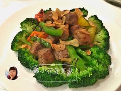 黑菌酱蒜片爆和牛-晶荷轩(香港迪士尼乐园酒店)