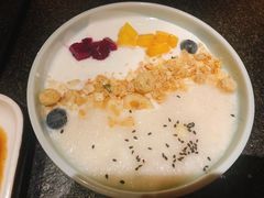 米釀鲜果酸奶-丝路金桃·新疆菜(徐汇店)