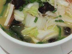 -渝是乎酸菜鱼(龙旗购物中心店)