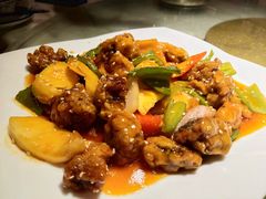 传统怀旧咕噜肉-老廣食堂(区庄店)