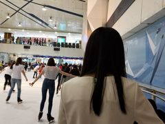 -正佳冰河湾真冰滑冰场
