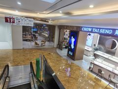 -王府井百货熙地港店