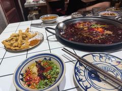 -旧街市鲜货老火锅(大光路店)