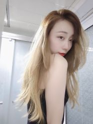 -时尚殿堂明星门店