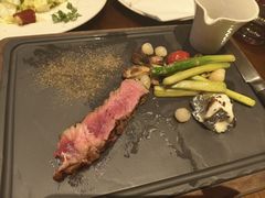 -恰餐厅及酒吧 CHAR Bar & Grill (北京丽都皇冠假日店)