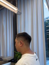 -侨治发型