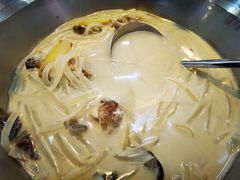 巴鱼鱼骨冬瓜汤-飞尝蚝·顺德菜·鱼生(顺德总店)