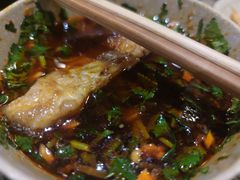 梭边鱼-肖肖酸萝卜鱼火锅(总店)