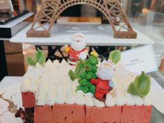 -松山湖凯悦酒店·Café自助餐厅·周末火舞秀表演