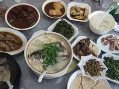 -山里人家土菜馆(茅山店)