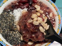 -八月美食小馆(银泰城总店)