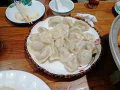 -东来菜馆•手抓海鲜家常菜•海鲜锅贴(鸽子窝店)