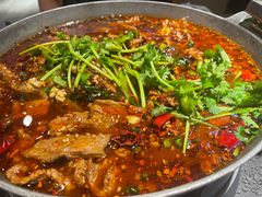 -万重锦·人文川菜馆(骡马市店)