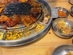 辣椒酱五花肉-姜虎东白丁烤肉(虹桥天地店)