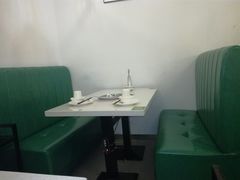 卡座-张大师鸭爪爪特色干锅(南湖店)